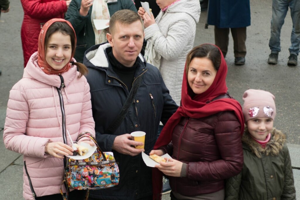 СУМИ. Відділ сім’ї провів благодійний ярмарок у Прощену неділю